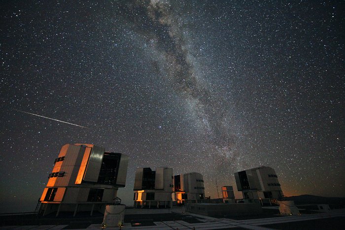 Las Perseidas 2010 sobre el VLT