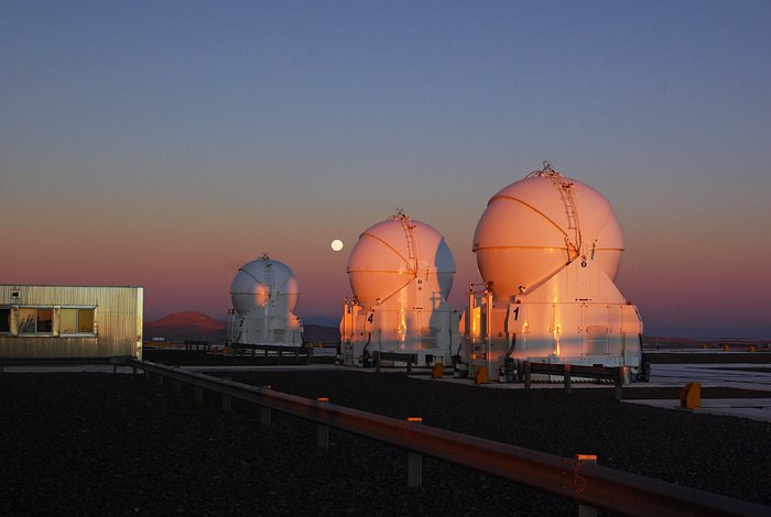 Pas Wenus nad Cerro Paranal