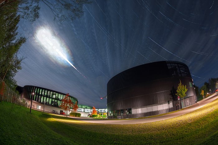 Total lunar eclipse over ESO Headquarters