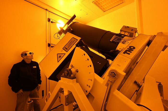 Testing the new Paranal lasers