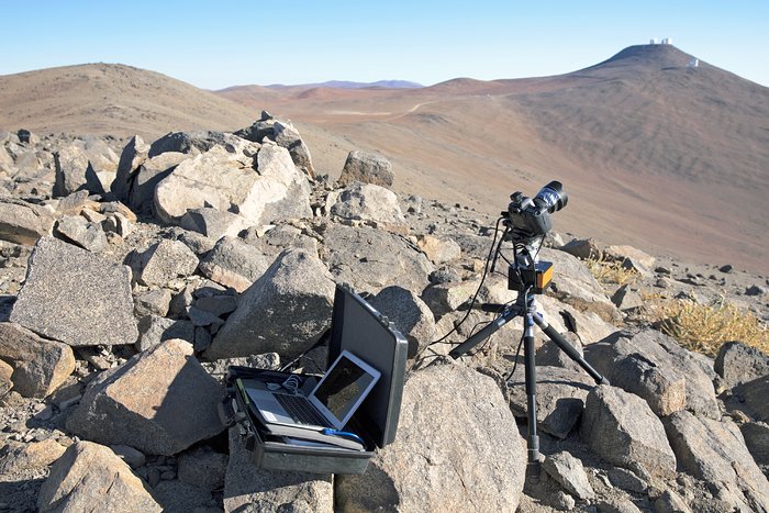 Time-lapse bot distant shot setup near Paranal