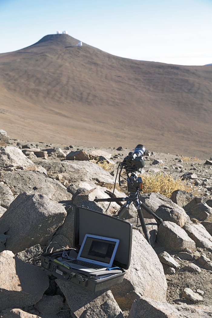 Time-lapse bot at Paranal