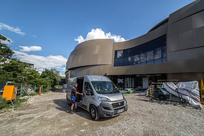 Technician arriving at the ESO Supernova