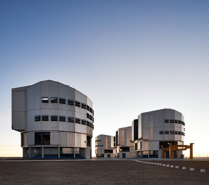 The VLT below the evening sky