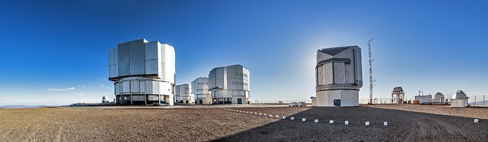 A sunny day at Paranal