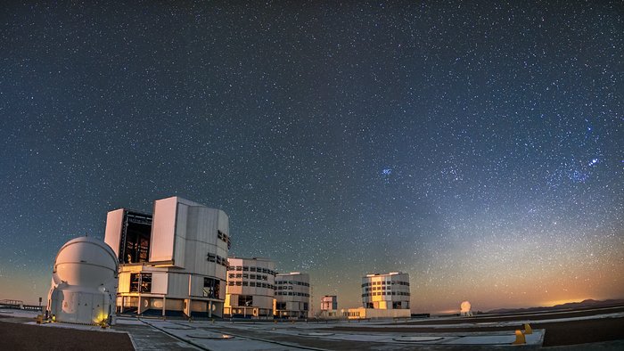 The VLT platform at dusk