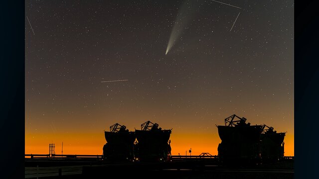 Comet C/2024 G3 soaring over Paranal